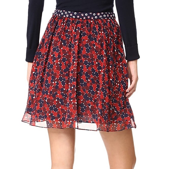 *** SOLD DIANE VON FURSTENBERG NWOT Skirt Size 4 - Picture 2 of 15